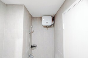 Standard Studio | Bilik Mandi | Kelengkapan dandanan diri percuma 
