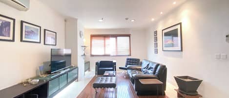 Standard Apartment | Living area