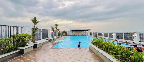 Piscine extérieure