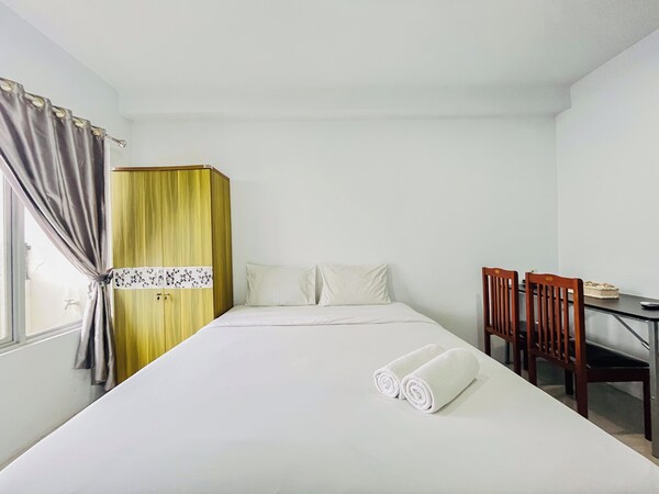 Functional And Cozy Studio At Skyview Medan Apartment - North Sumatra