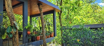 Pool Access 2Br Guru Giri Forest Cabin Villa (Include Breakfast)