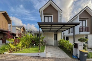 Exterior - Cozy Stay 2Br Villa Damara Jimbaran Hijau (Jimbaran)