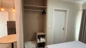 1 Schlafzimmer, Bügeleisen/Bügelbrett, Internetzugang, Bettwäsche