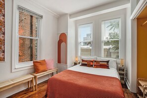 Room - Entire home with 2-bedroom Private Suites - townhome in delightful Philadelphia (Philadelphia)