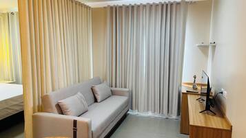 1 bedroom, iron/ironing board, Internet, bed sheets