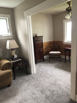 Interior - 3-bedroom house in lovely Beaver Falls in quiet neighborhood (Beaver Falls)