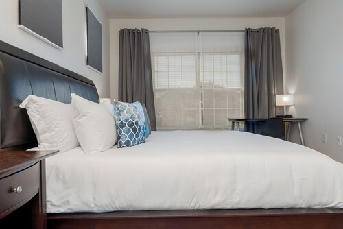 Beautiful 3 King Beds  BackYard  FireTV  Spacious