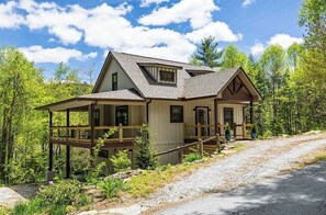 Exterior - Honey Bear Lake House near Lake Glenville  Private Dock (Glenville)