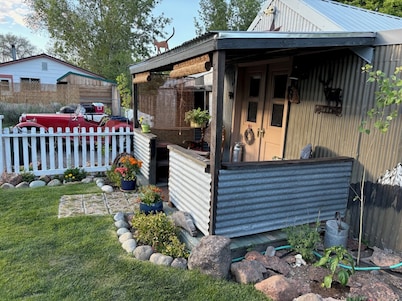 Authentic Old West Escape at Settlers Rest