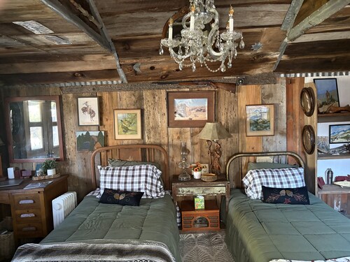 A One-of-a-Kind Old West Escape at Settlers Rest