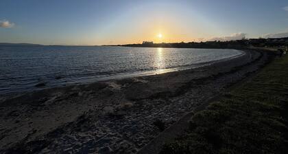 Galway City Stayin quant neighbourhood