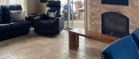 TV, fireplace, stereo