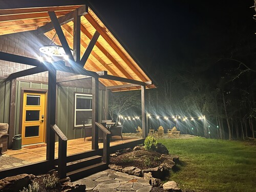 Modern cabin in the woods in Mentone, Alabama