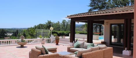Terassi/patio