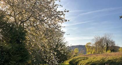 Maison Marly | Jacuzzi & Castle View by Dordogne