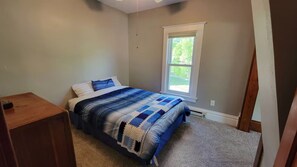 Room - Mt. Morris Chain Waterfront Lake House (Wautoma)