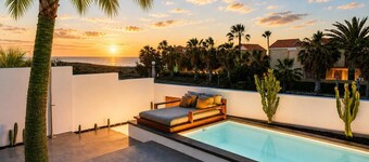ABORA: Private Pool Ocean View Villa for Sunset Escapes