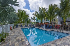 Pool - Paradise Point. Uninterrupted ocean views in a cozy 2-bedroom house (Marathon)