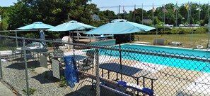 Pool - Pineapple Inn (North Attleborough)