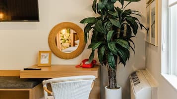 Zimmer, 2 Queen-Betten | Innenbereich
