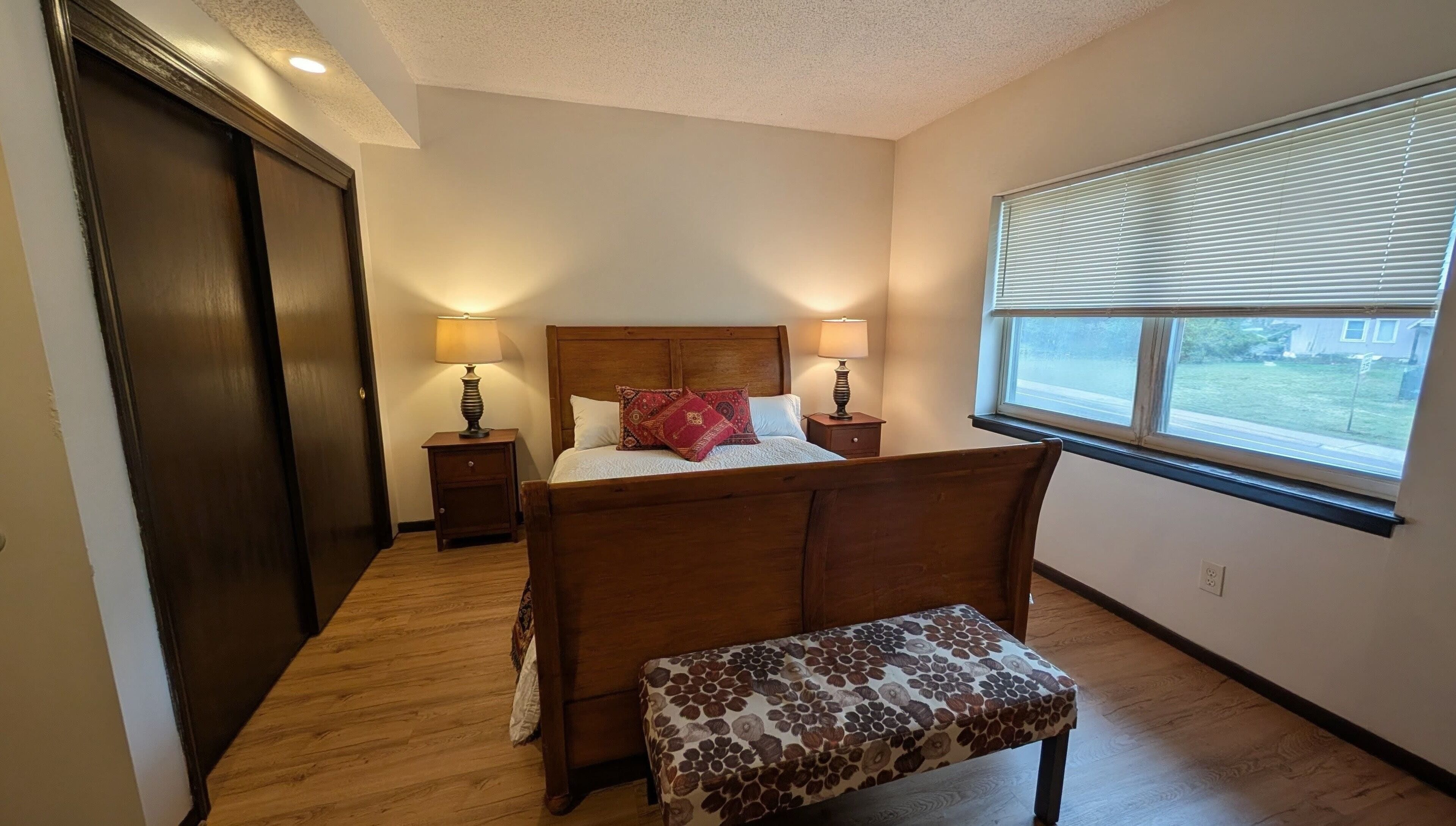 3 chambres, lit parapluie, Wi-Fi gratuit, draps fournis