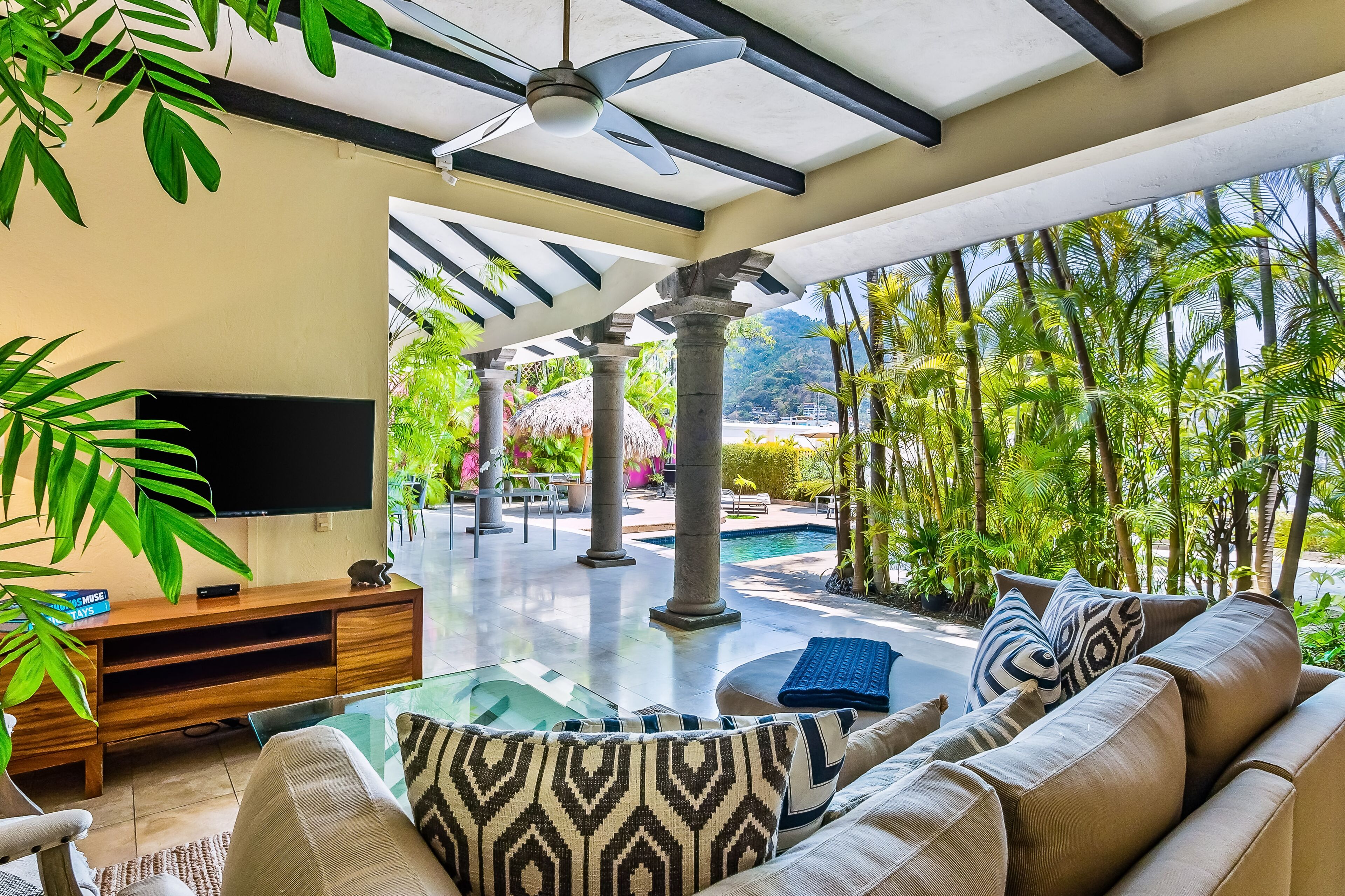 Villa, meerdere bedden, toegang tot zwembad, uitzicht op oceaan (Casa Ciclamor) | Woonruimte