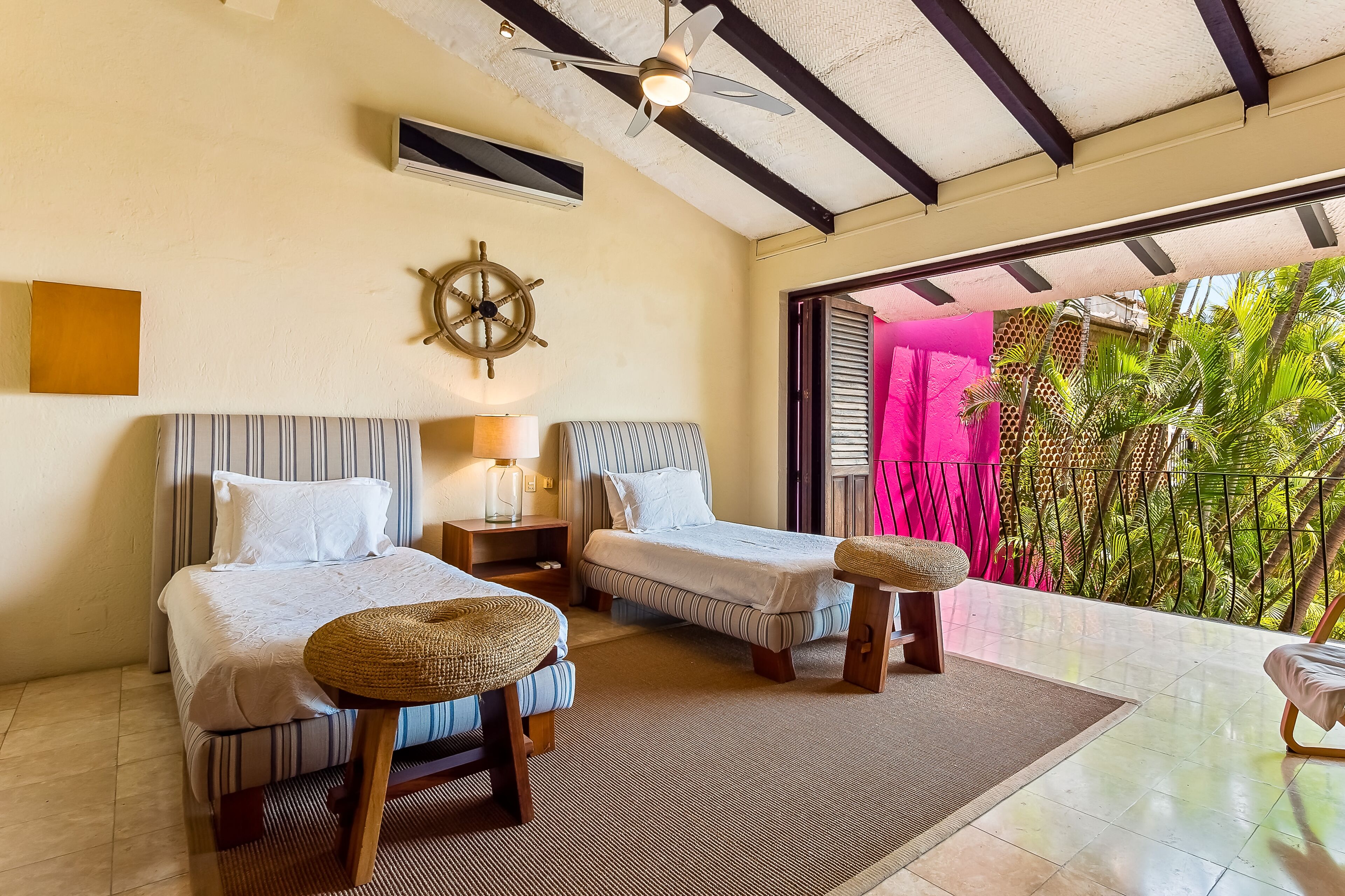 Vila, Beberapa Tempat Tidur, akses ke kolam renang, pemandangan samudra (Casa Ciclamor)