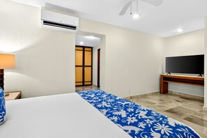 Apartment, Multiple Beds, Pool Access, Ocean View (Grand Miramar A302) - Upscale Bayview Villa With hot Tub, Private Terrace, Pool & Stylish Interiors (Puerto Vallarta)