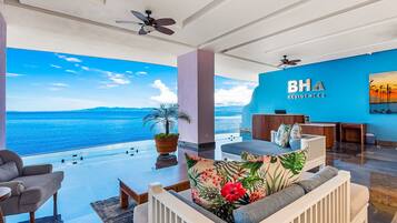 Condo, 1 cama King, acesso à piscina, vista para o oceano (Blue Horizon 902 at Residences) | Parte interna