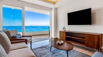 Condo, 1 cama King size, acceso a la alberca, vista al océano (Blue Horizon 902 at Residences) | Área de sala de estar