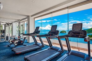 Condo, 1 giường cỡ king, có thể sử dụng hồ bơi, quang cảnh biển (Blue Horizon 902 at Residences) | Khu thể thao