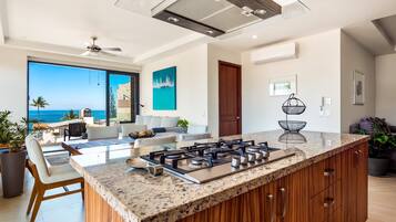 Condo, Multiple Beds, Pool Access, Ocean View (Portosanto 502) | Interior