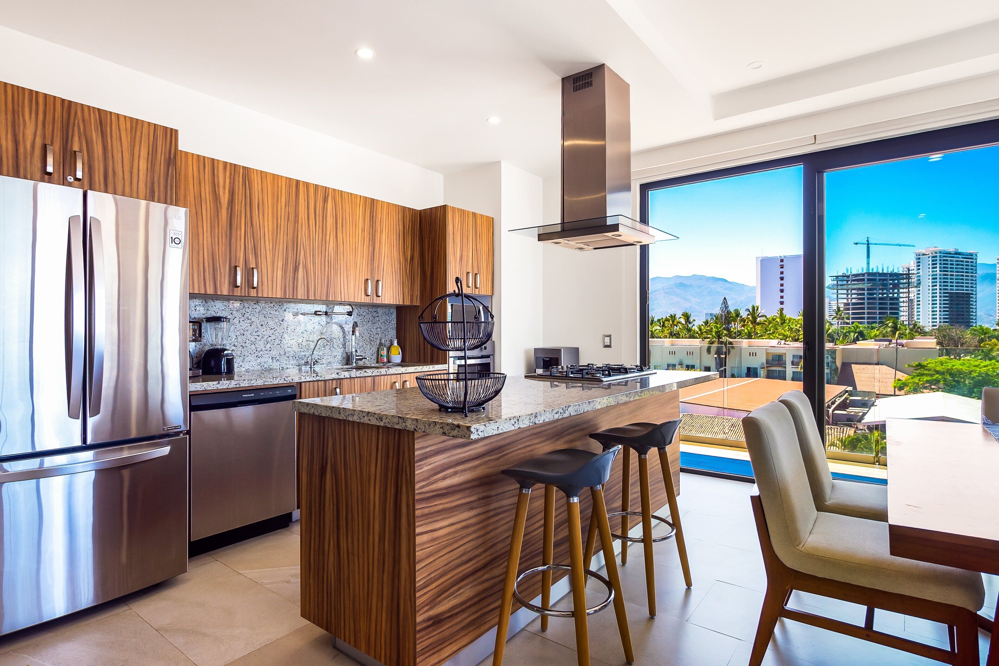 Condo, varias camas, acceso a la alberca, vista al océano (Portosanto 502) | Cocina privada