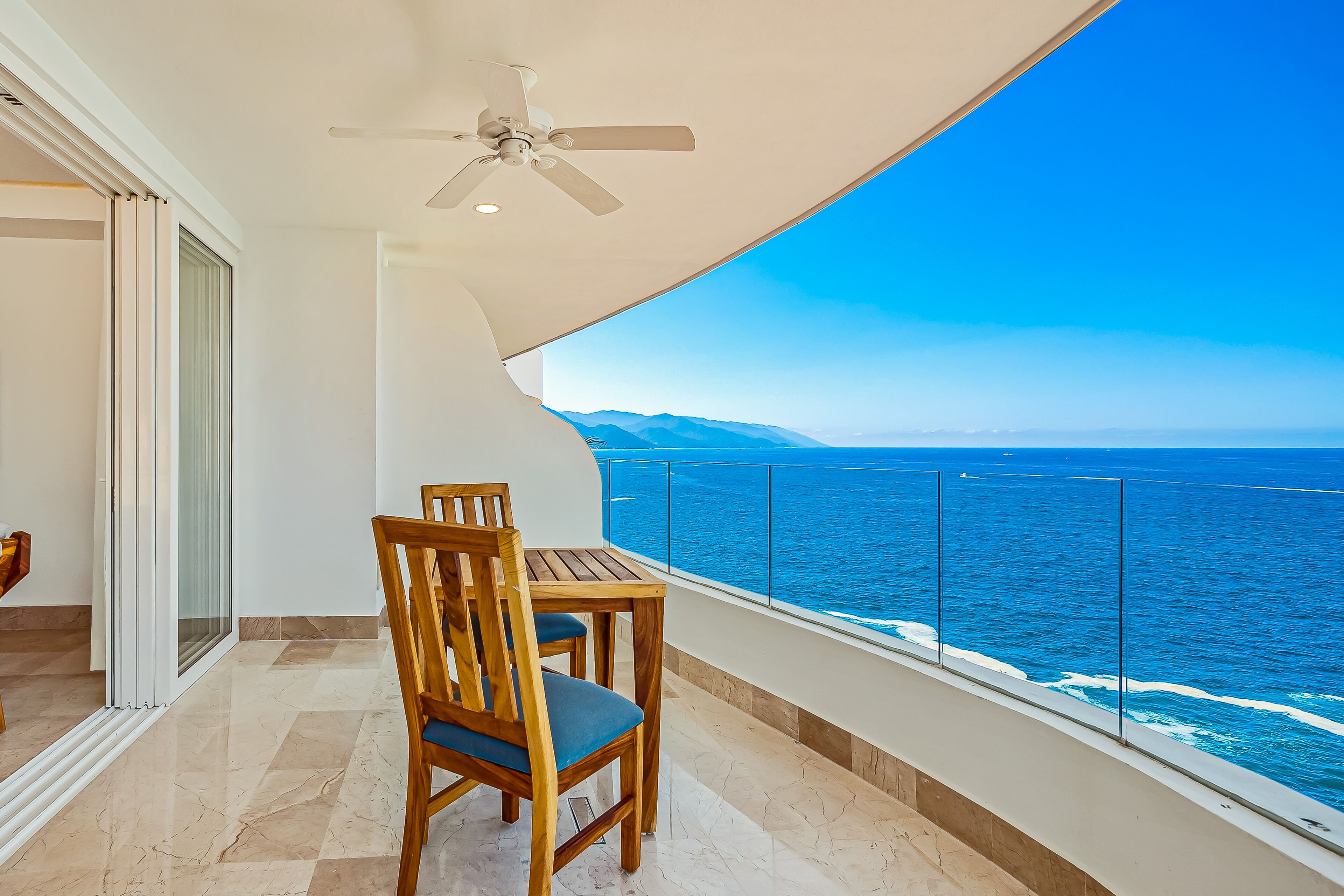 Condo, 1 cama King size, hidromasaje, vista al océano (Blue Horizon 701 at Residences) | Vista desde la habitación