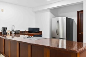 Private kitchen - Relaxing Hillside Retreat Near Town With Rooftop Pool & Spacious Interior (Puerto Vallarta)