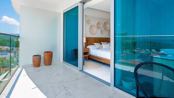 Apartment, Mehrere Betten, Poolzugang, Meerblick (Marítima Golf # 4B) | 2 Schlafzimmer, individuell dekoriert, individuell eingerichtet