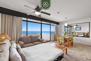 Lejlighed - 1 kingsize-seng med sovesofa - balkon - havudsigt (Costa Sur Suite 2) | Interiør