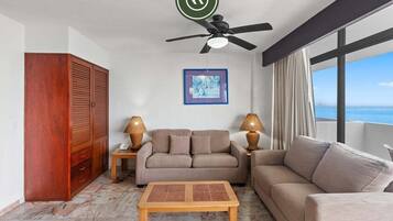 Condo, 1 King Bed with Sofa bed, Balcony, Ocean View (Costa Sur Suite 2) | Living area