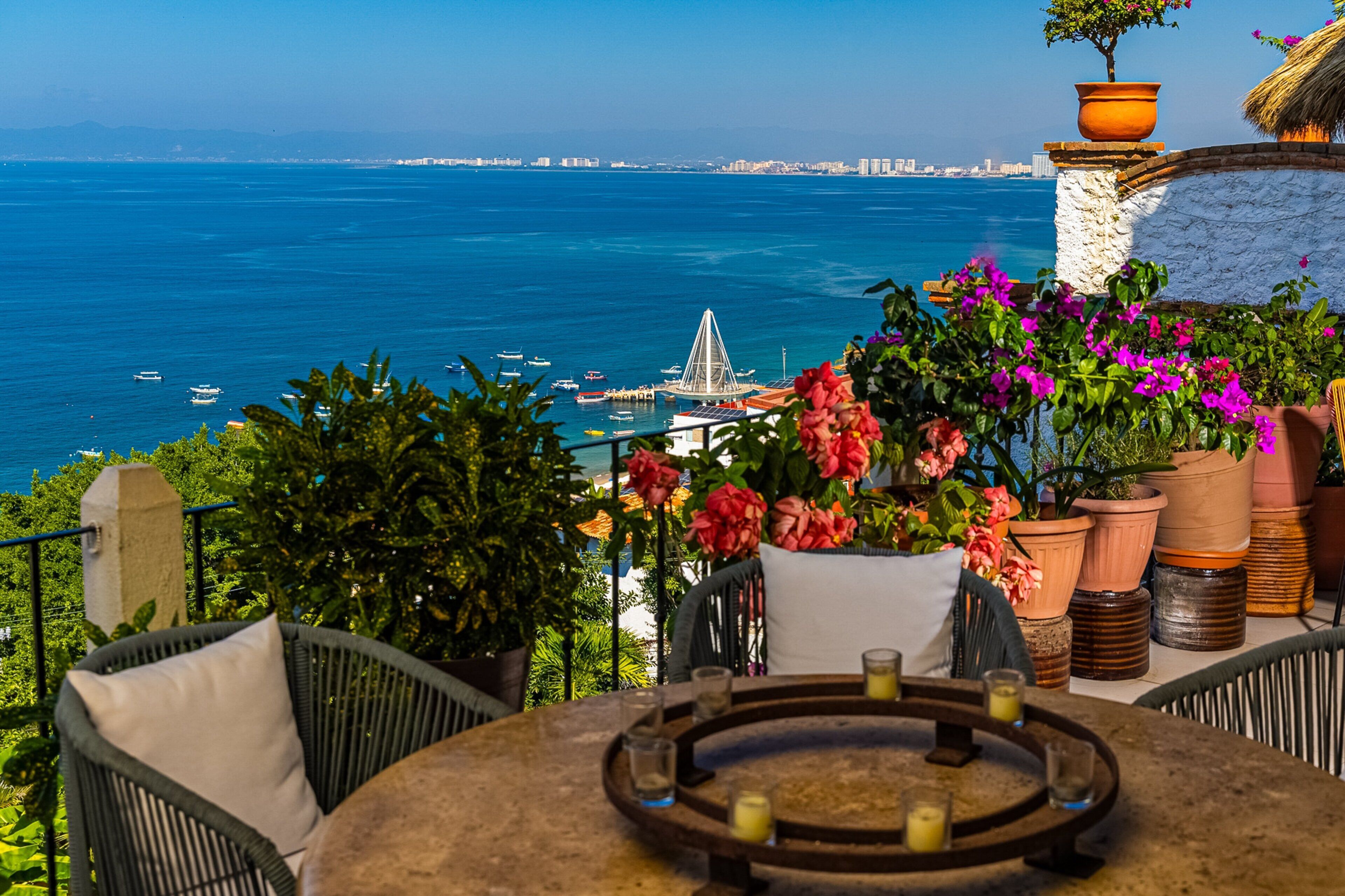 Condo, 1 cama King size, acceso a la alberca, vista al océano (Paraiso del Mar) | Restaurante al aire libre