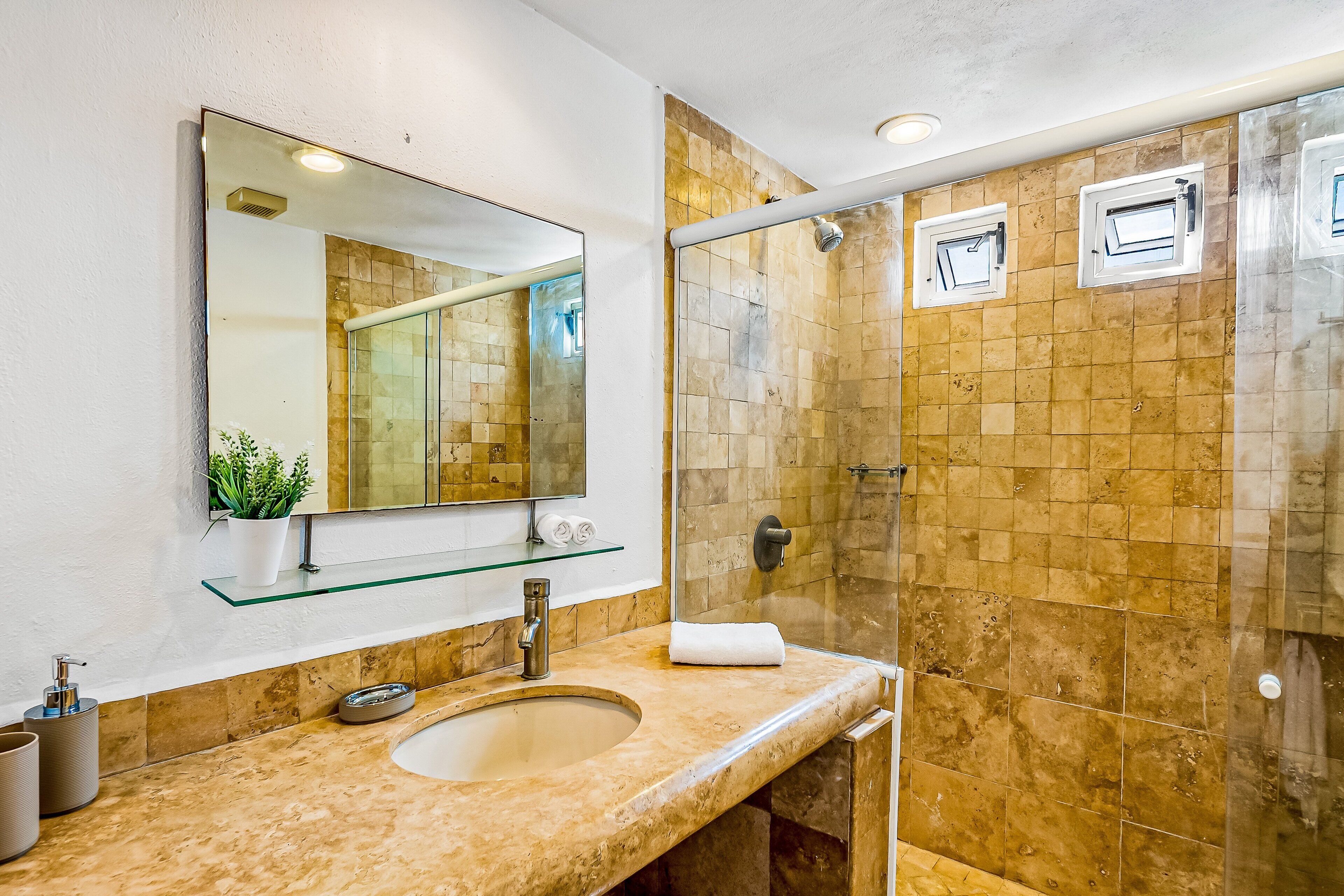 Condo, Multiple Beds, Patio, Ocean View (Nitta Condo # 310 Penthouse) | Bathroom