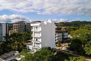 Exterior - Relaxing Condo With Rooftop Pool, Oceanview Balcony & Walkable Beach Access (Bucerías)