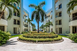 Exterior - Ground-floor Condo With Resort Pool, Balcony, & Pool Tables (Nuevo Nayarit)