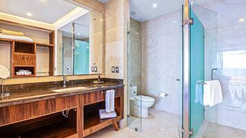 Condo, 1 cama King size, acceso a la alberca, vista al océano (Blue Horizon 204 at Residences) | Baño | Toallas