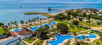 Ocean-view Getaway With Patio, Grill, Roof Deck, & On-site Pools