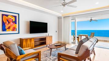 Condo, Multiple Beds, Hot Tub, Ocean View (Blue Horizon 301 at Residences) | Living area