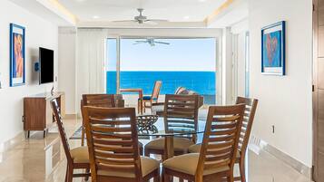 Condo, Multiple Beds, Hot Tub, Ocean View (Blue Horizon 301 at Residences) | Interior
