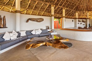 Interior - Tranquil Retreat With Pool, Views of the Ocean, Close to Beach (Sayulita)