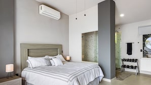 Rumah, Beberapa Tempat Tidur, balkon, pemandangan samudra (Penthouse Gardenias) | 3 kamar tidur dan didekorasi berbeda-beda