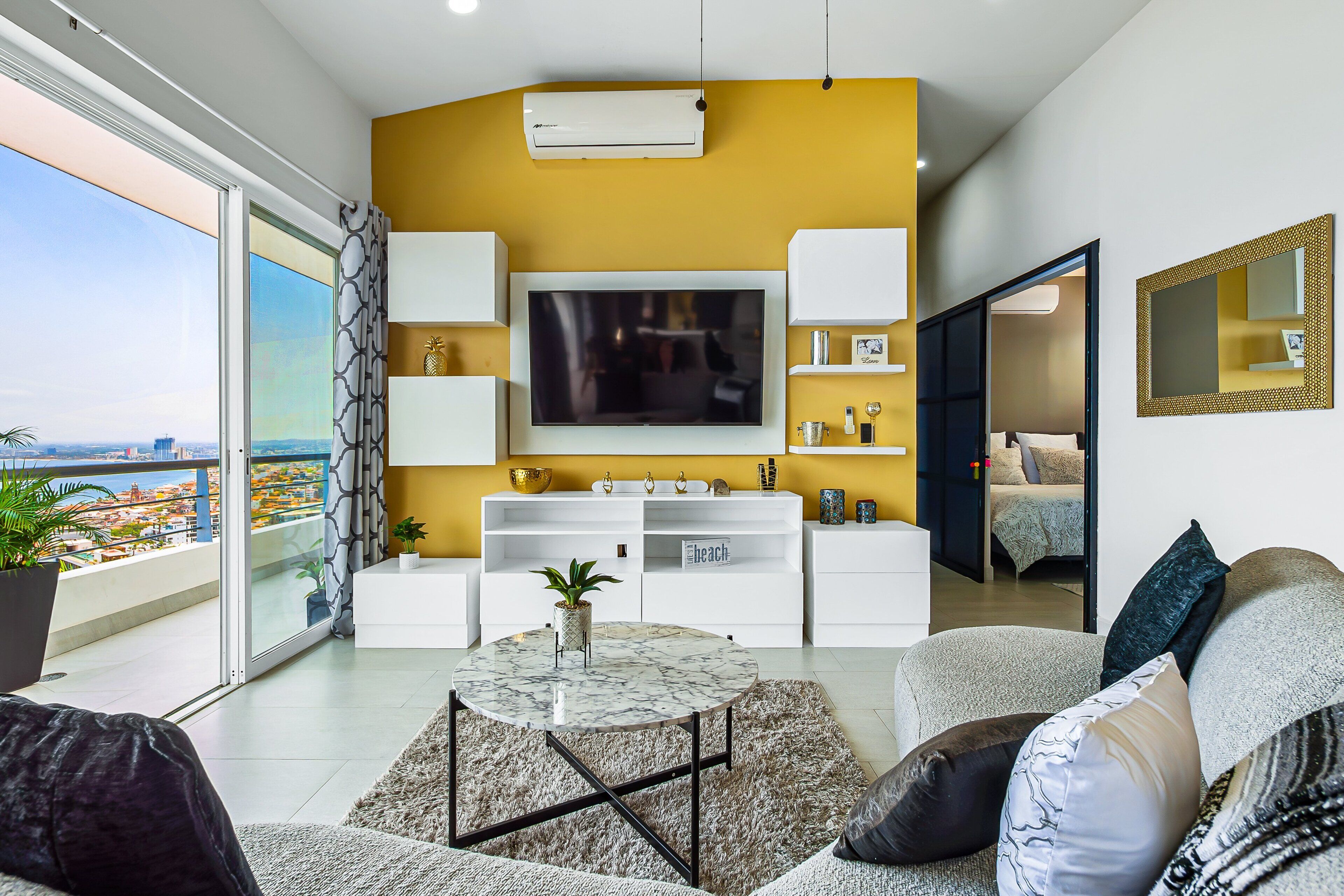 Casa, varias camas, balcón, vista al océano (Penthouse Gardenias) | 3 habitaciones, decoración personalizada y muebles diferentes 
