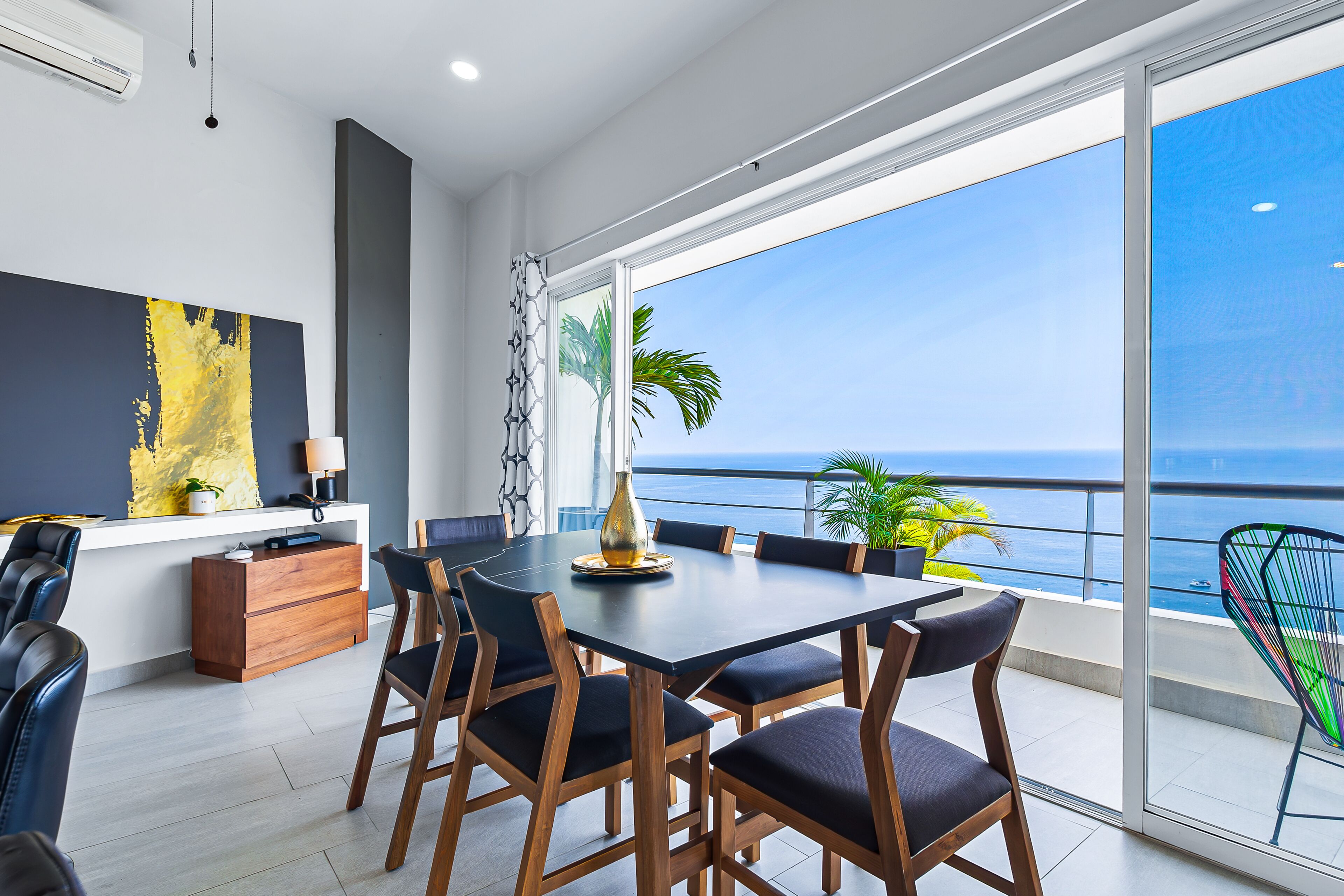 House, Multiple Beds, Balcony, Ocean View (Penthouse Gardenias) | 3 bedrooms, individually decorated, individually furnished, bed sheets
